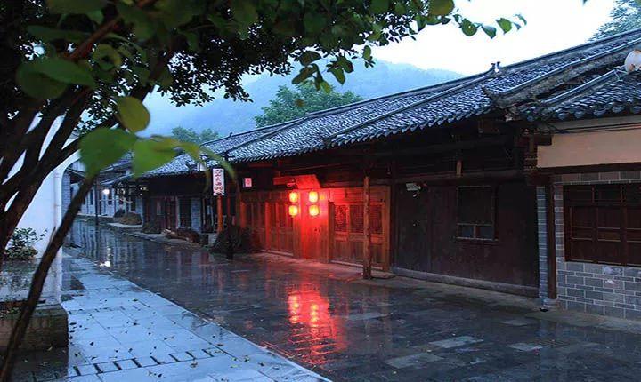 华硕灵耀14 2024:长续航AI超轻薄本,让移动办公更轻松