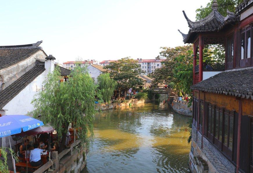 祭灶、扫尘：传统习俗中的美好生活愿景，是否仍适用于现代社会？